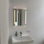 200 M2 9 Betten O2 Eg *