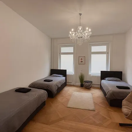 200 M2 9 Betten O2 Eg Appartement *
