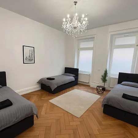 200m2 12 Personen O2 Eg