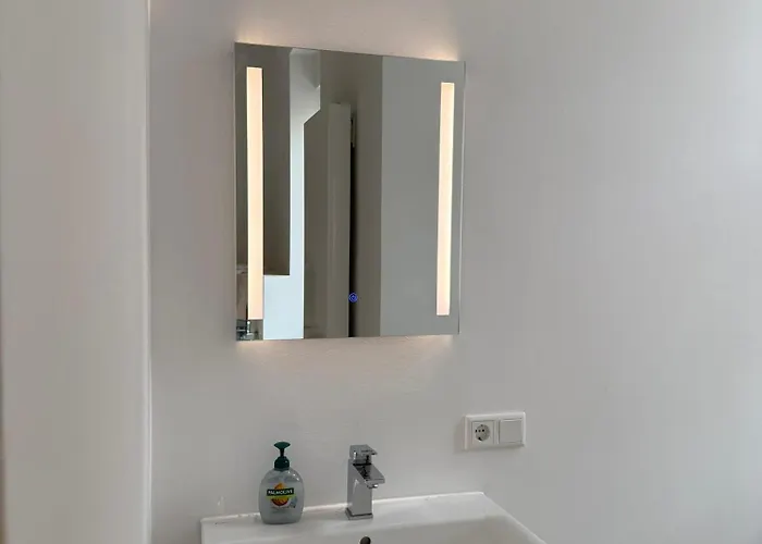 200m2 12 Personen O2 Eg *